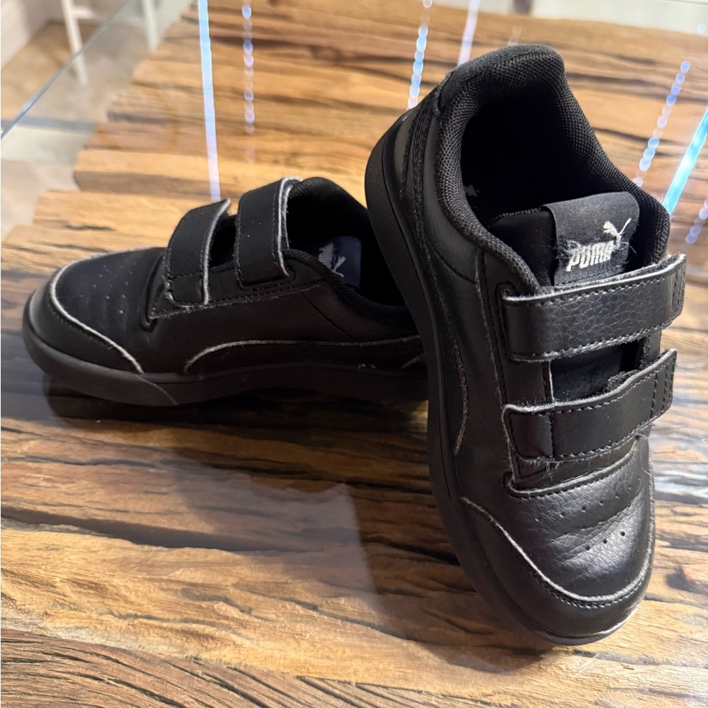 Puma Kids Black Velcro Sneakers